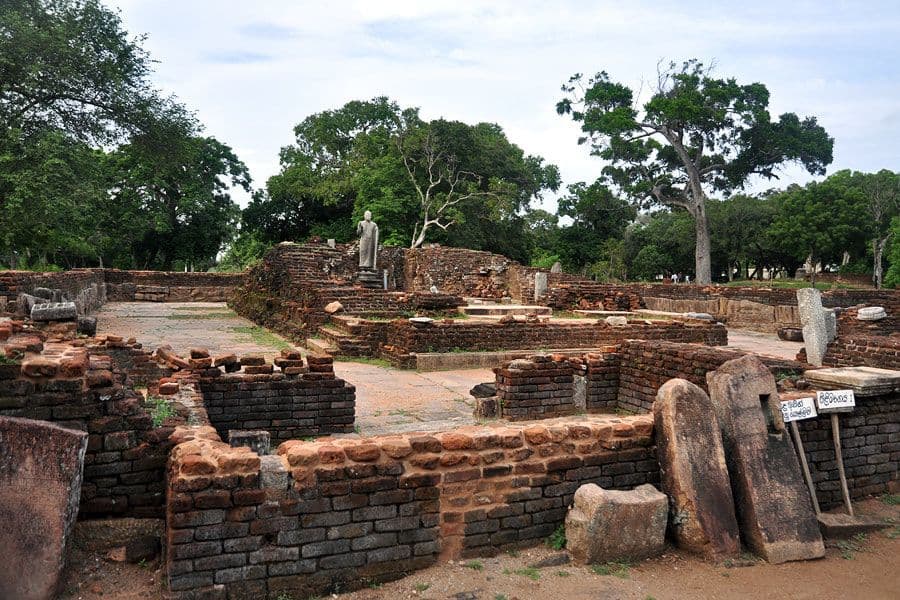Velgam Vehera: The Jungle Stupa